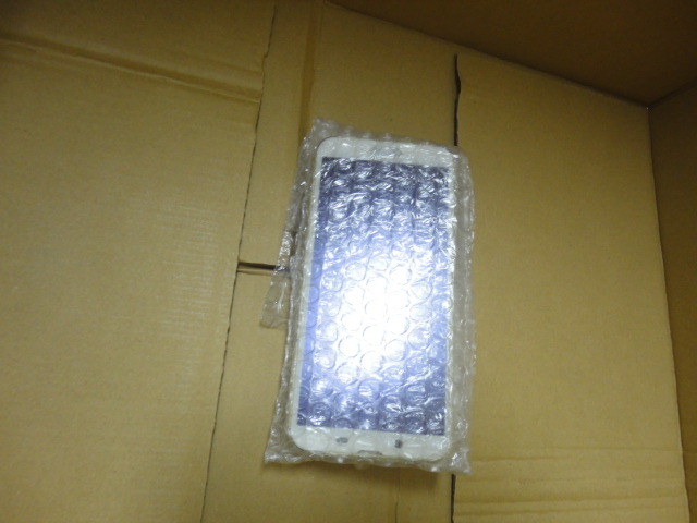 古いスマホの梱包